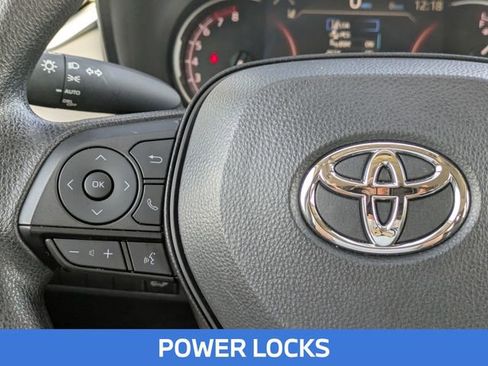 Used 2025 Toyota RAV4 XLE w/ Convenience Package image 19