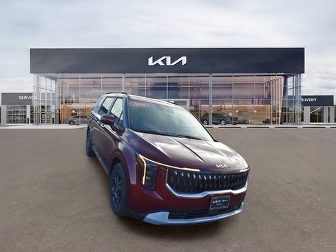New 2026 Kia Carnival EX FWD image 10