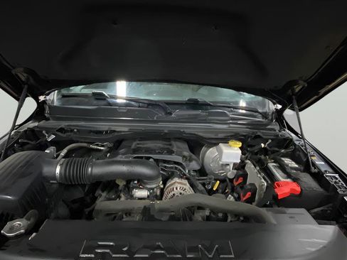 Used 2022 RAM 1500 Big Horn AWD/4WD image 32