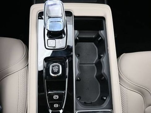 New 2026 Volvo XC90 B6 Plus AWD/4WD image 12