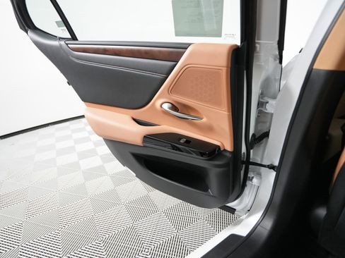 New 2025 Lexus ES 350 w/ Premium Package image 12