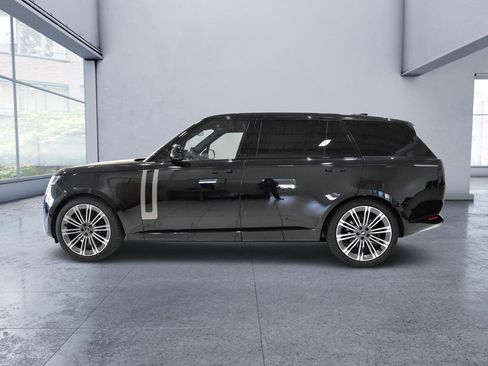 Used 2024 Land Rover Range Rover Long Wheelbase SE AWD/4WD image 2