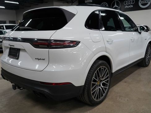 Used 2019 Porsche Cayenne E-Hybrid AWD/4WD image 5