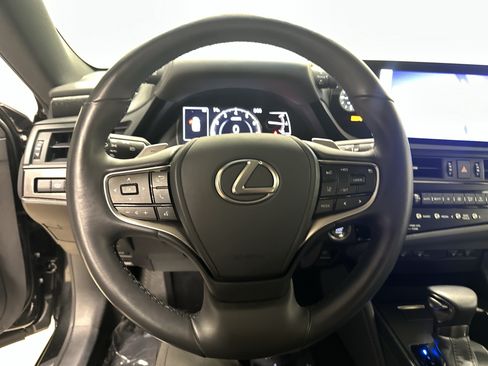 Certified 2025 Lexus ES 350 w/ Premium Package FWD image 19
