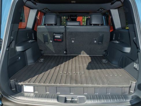 Used 2024 Toyota Land Cruiser image 28