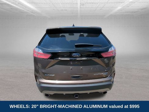 Used 2019 Ford Edge Titanium w/ Class II Trailer Tow Package AWD/4WD image 3