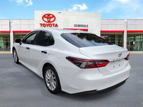 Used 2024 Toyota Camry LE image 4