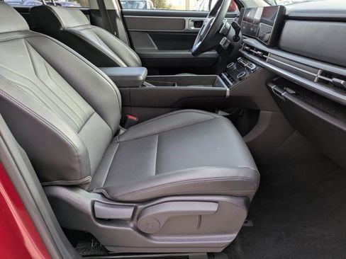 Used 2025 Hyundai Santa Fe SEL image 23