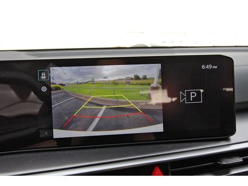 Certified 2026 Kia Sorento LX FWD image 27