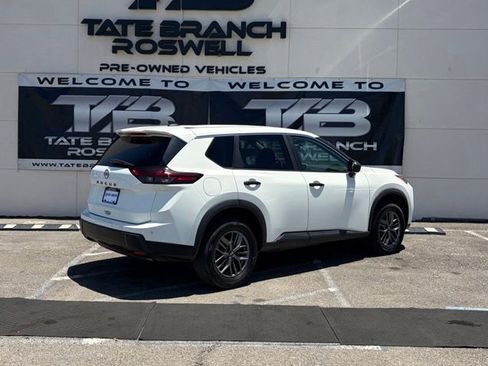 Used 2024 Nissan Rogue S FWD image 7