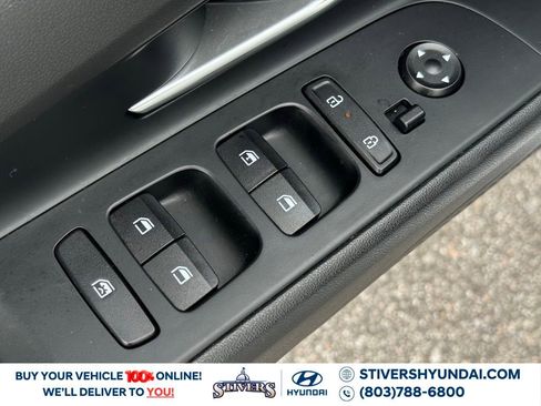 Certified 2024 Hyundai Elantra SE image 25