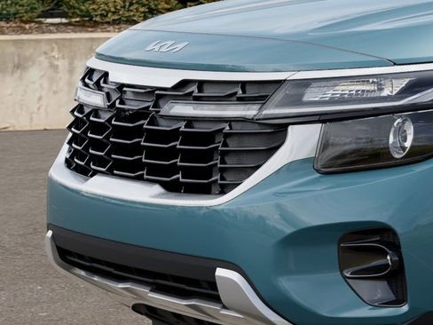 New 2026 Kia Seltos EX FWD image 13