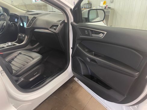 Used 2024 Ford Edge SEL w/ Convenience Package AWD/4WD image 35