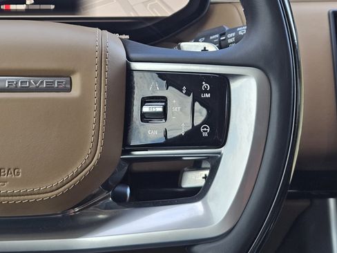 Used 2024 Land Rover Range Rover Autobiography image 30