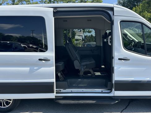 Used 2022 Ford Transit 350 XLT RWD image 15