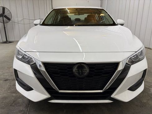 Used 2022 Nissan Sentra SV image 3