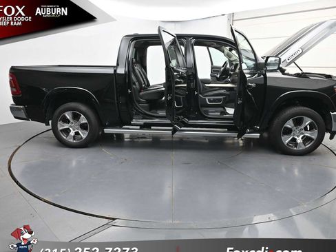 Used 2022 RAM 1500 Laramie AWD/4WD image 43