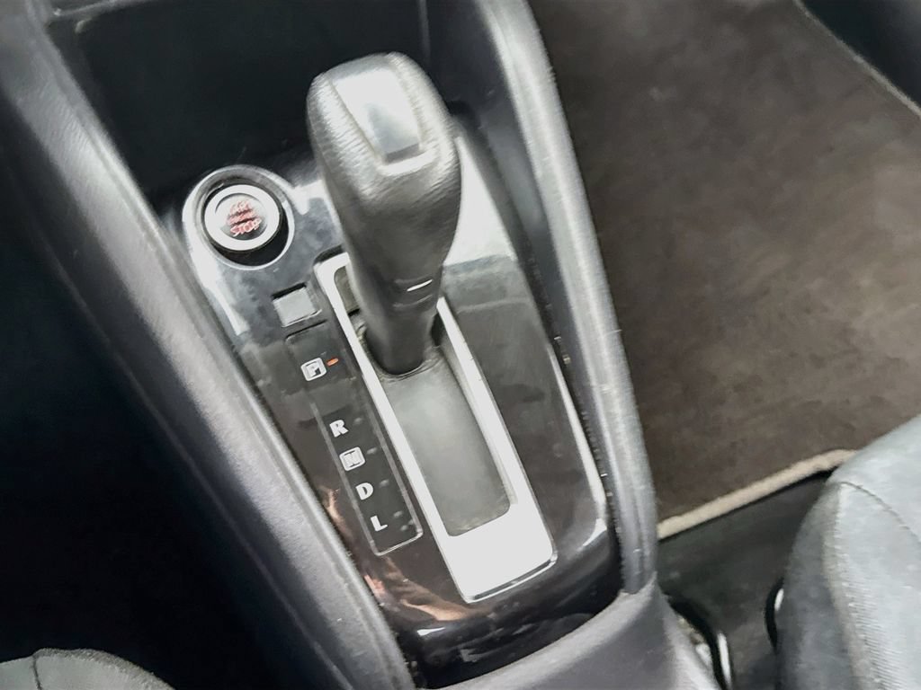Used 2020 Nissan Versa S FWD image 17