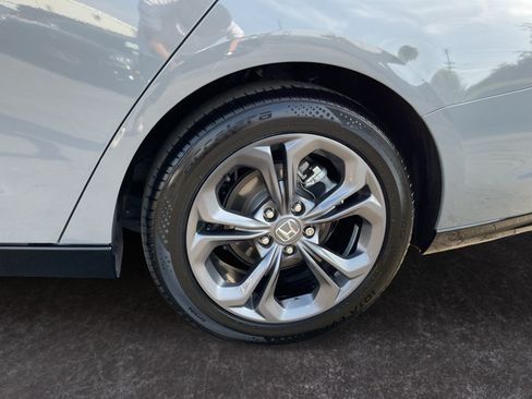 Used 2025 Honda Accord EX-L image 9