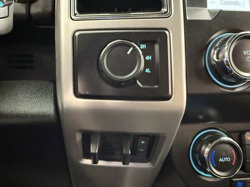 Used 2021 Ford F250 Lariat w/ Lariat Value Package image 25