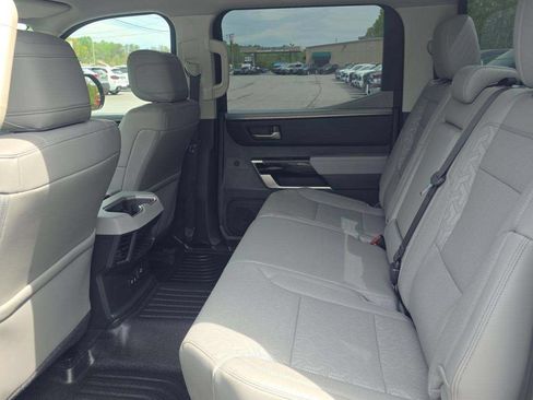 Used 2024 Toyota Tundra Limited AWD/4WD image 7