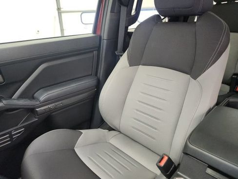 Used 2025 Toyota Tacoma TRD Sport AWD/4WD image 15