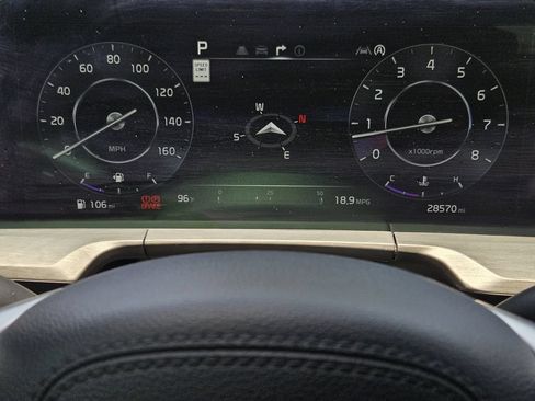 Certified 2025 Kia Telluride SX Prestige X-Line AWD/4WD image 6