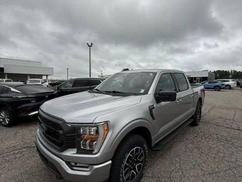 Used 2021 Ford F150 XLT w/ Equipment Group 302A High AWD/4WD image 2