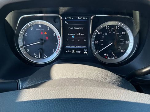 Used 2019 Nissan Titan Platinum Reserve w/ Platinum Utility Package image 30