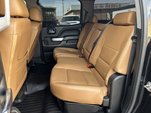 Used 2018 Chevrolet Silverado 1500 LT w/ Texas Edition image 11