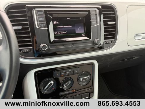 Used 2019 Volkswagen Beetle 2.0T S FWD image 35