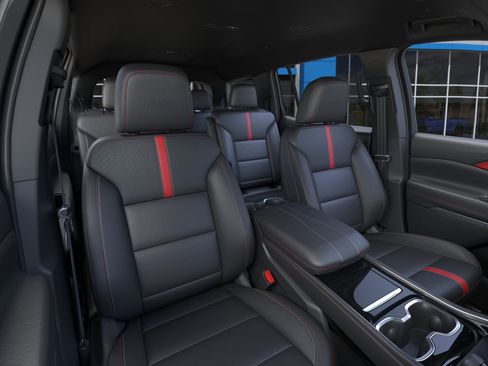 New 2026 Chevrolet Traverse RS w/ LPO, Floor Liner Package AWD/4WD image 40