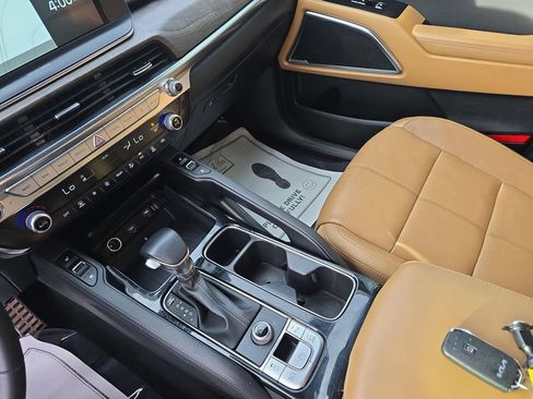 Used 2022 Kia Telluride SX w/ Towing Package image 30