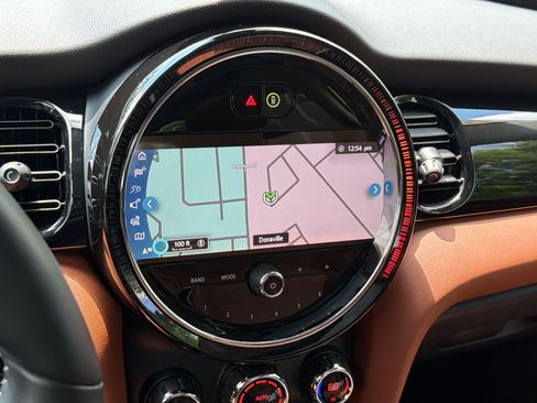 Used 2024 MINI Cooper SE FWD image 18