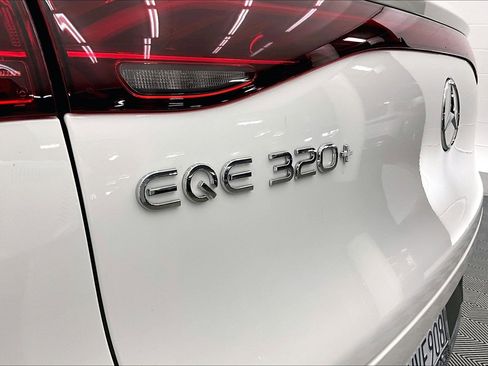 Used 2026 Mercedes-Benz EQE 320+ SUV image 29