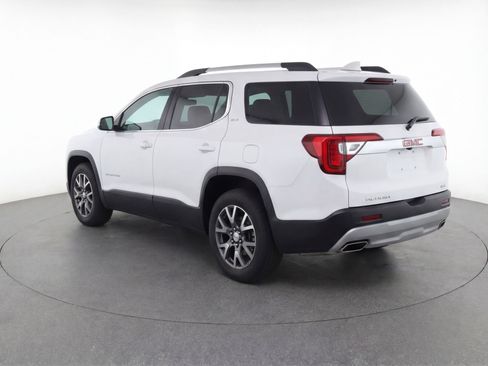 Used 2023 GMC Acadia SLT FWD image 6