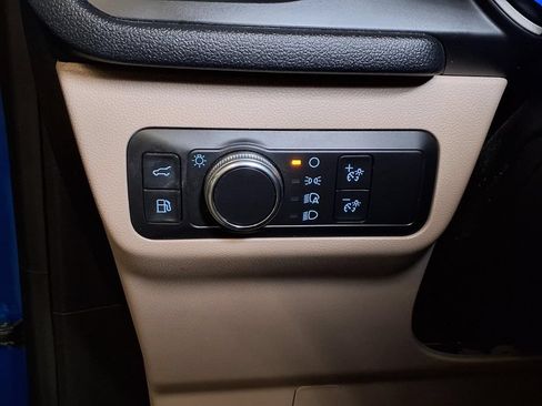 Used 2020 Ford Escape SE Sport FWD image 14