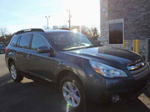 Used 2014 Subaru Outback 2.5i Premium image 3