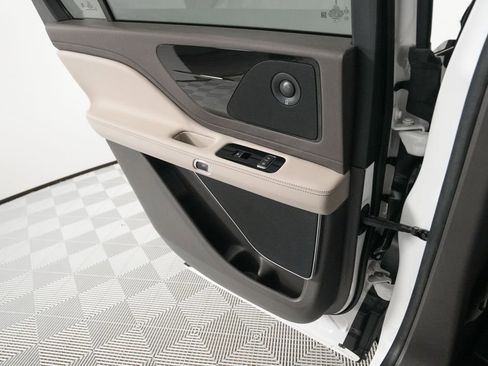 Used 2022 Lincoln Aviator Reserve w/ Equipment Group 201A image 14