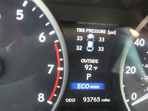 Used 2014 Lexus ES 350 w/ Luxury Package FWD image 9