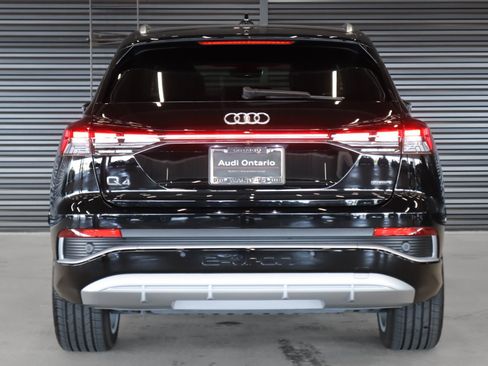 Used 2023 Audi Q4 e-tron Premium Plus w/ Premium Plus AWD/4WD image 14