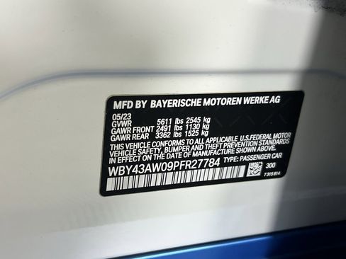 Used 2023 BMW i4 eDrive35 image 33