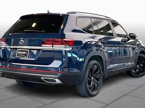 Used 2023 Volkswagen Atlas SE w/ Panoramic Sunroof Package image 12