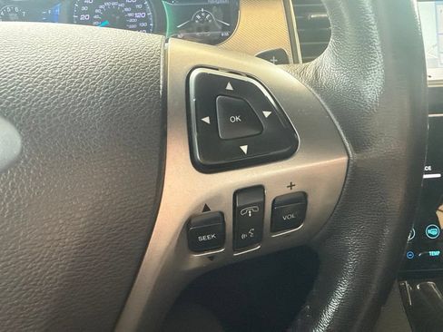 Used 2018 Ford Taurus SHO AWD/4WD image 19