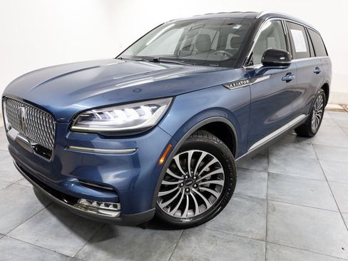 Used 2020 Lincoln Aviator Reserve image 3