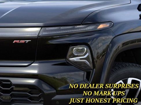 New 2024 Chevrolet Silverado EV RST AWD/4WD image 10