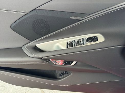 Used 2023 Chevrolet Corvette Stingray Convertible w/ Battery Protection Package image 30