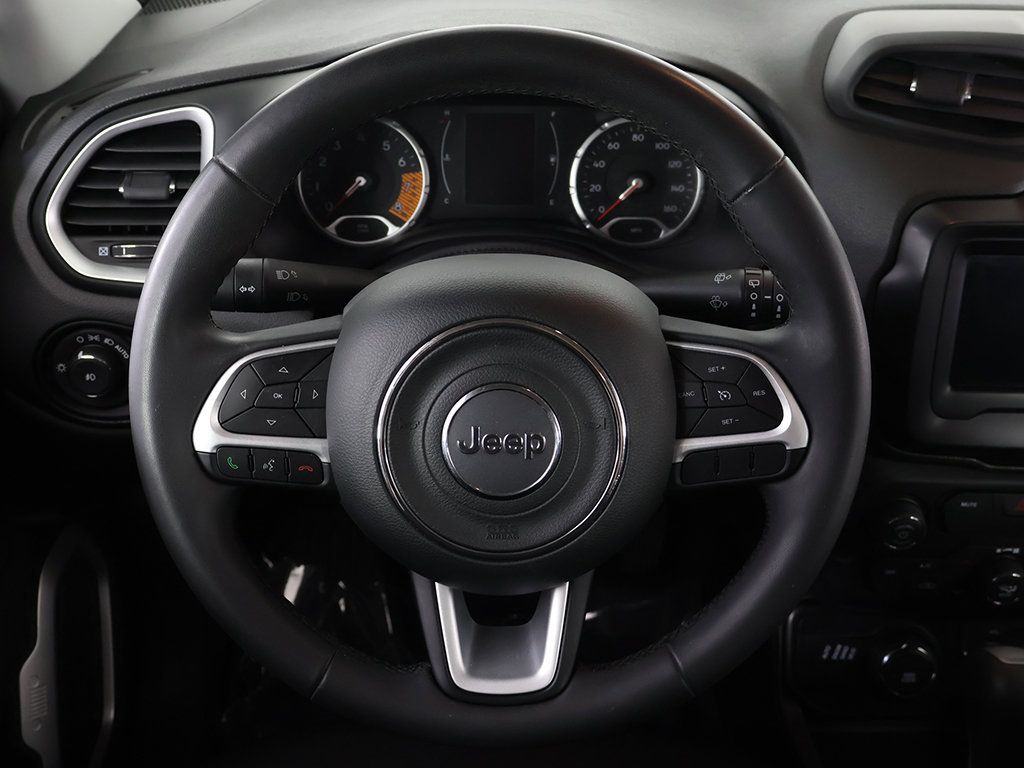 Used 2019 Jeep Renegade Latitude AWD/4WD image 34