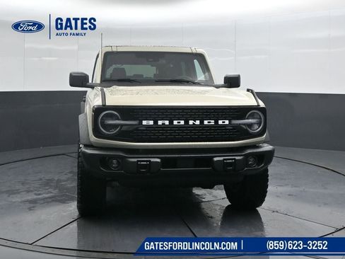 New 2025 Ford Bronco Badlands image 5