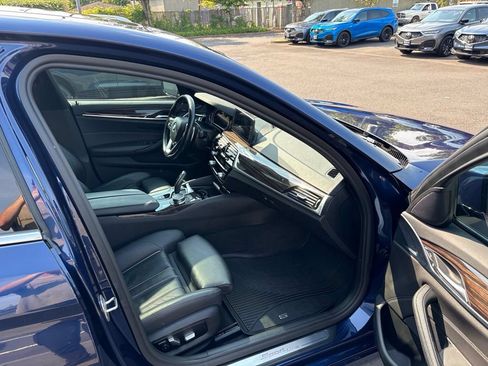 Used 2017 BMW 530i xDrive AWD/4WD image 23